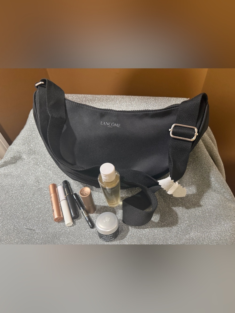 Lancôme Black crescent shaped Cosmetic Bag with Strap/7pieces skincare NWT